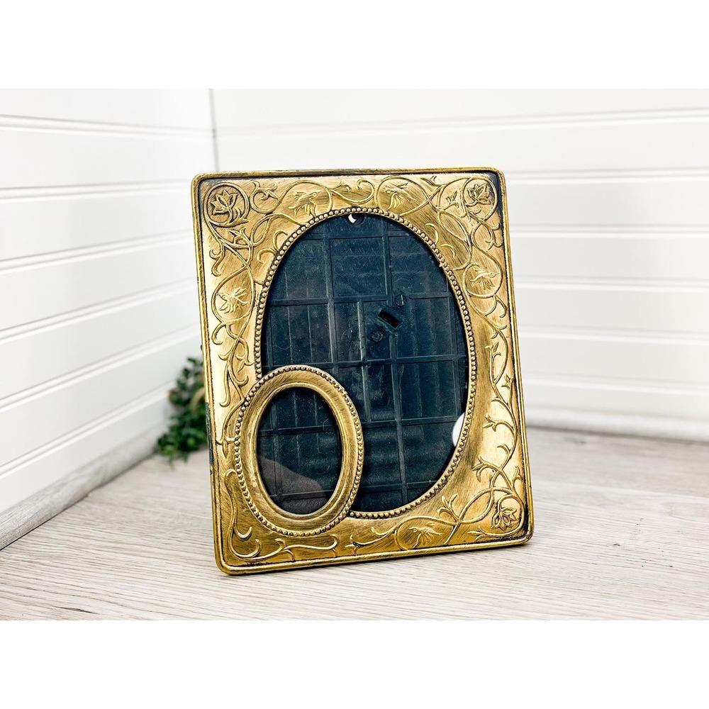 Vintage Faux Brass Picture Frame: Gold Ornate Trim, 6x9 Inch
